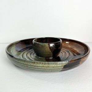Artist made Pottery Chip & Dip bowl one piece Signed art